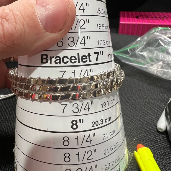 11 Silver-tone Bangle Bracelet Lot - Picture 9 of 11